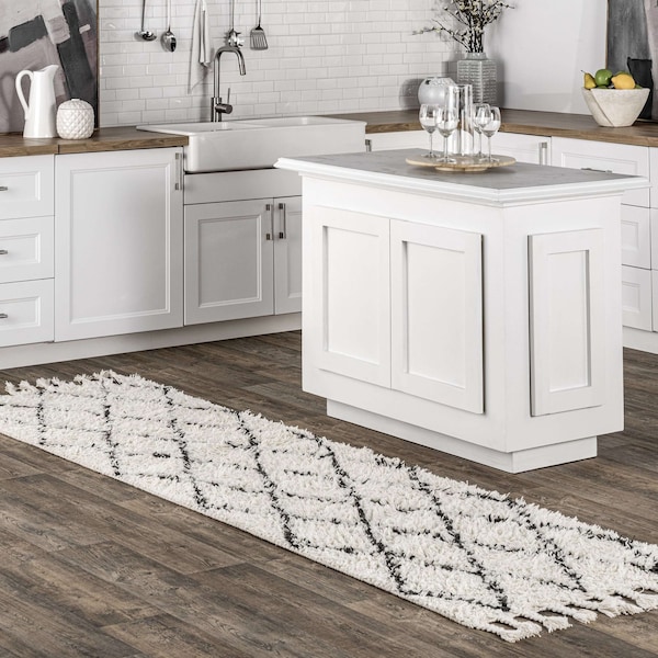 Nuloom Hand Knotted Fez Shag Area Rug 2ft 8in x 8ft SPRE14A-2808 - main